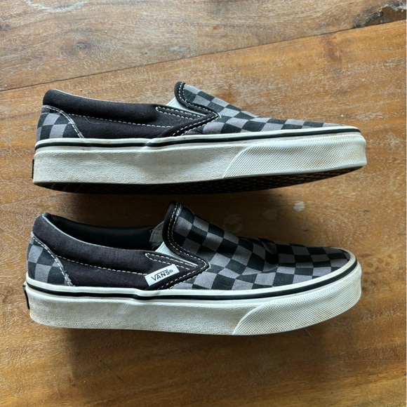 Vans Classic Slip-On Checkerboard Shoe - Picture 5 of 5